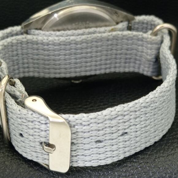 Oris Men's Silver and Gray Watch - Picture 2 of 9